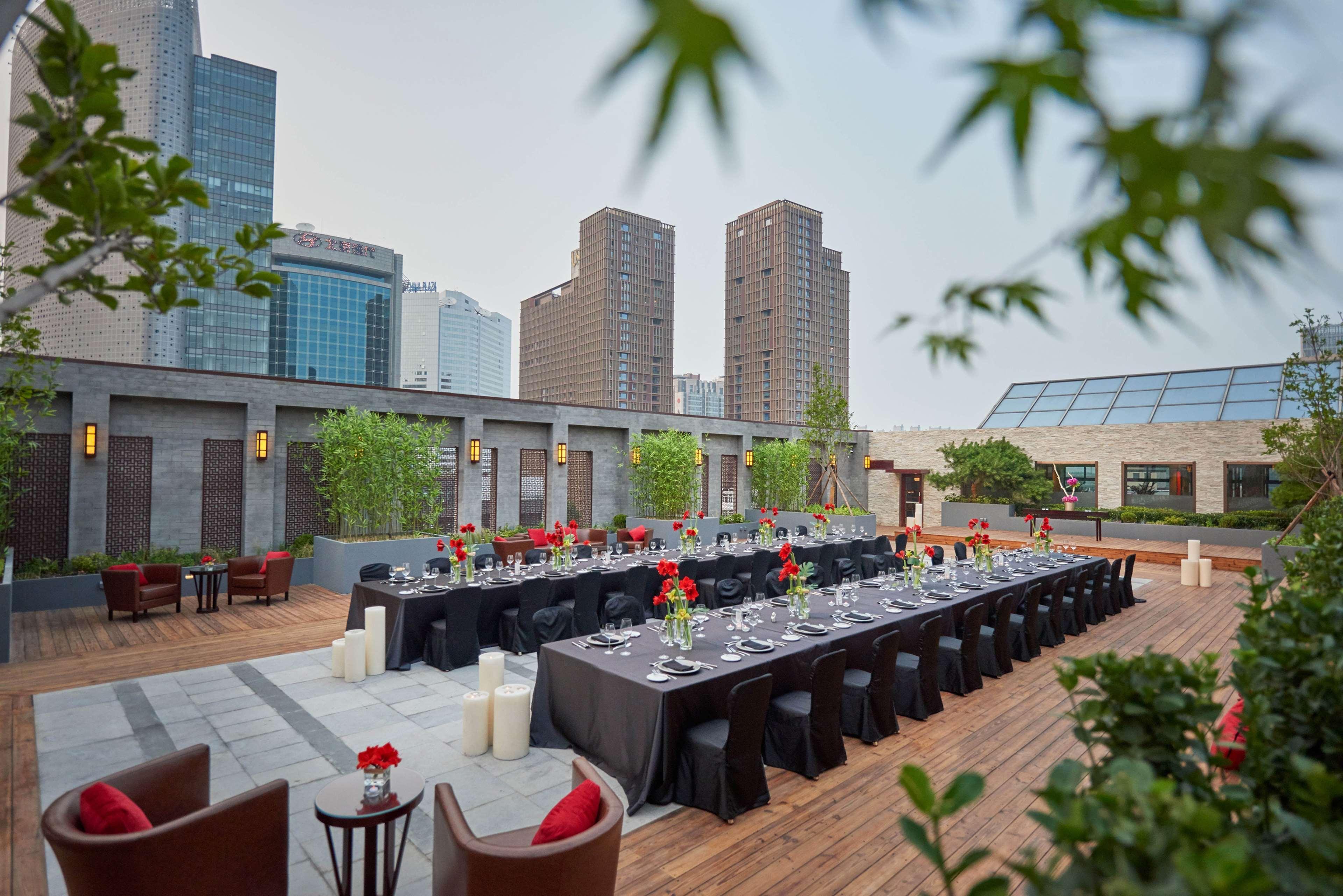Hilton Beijing Hotel Екстериор снимка