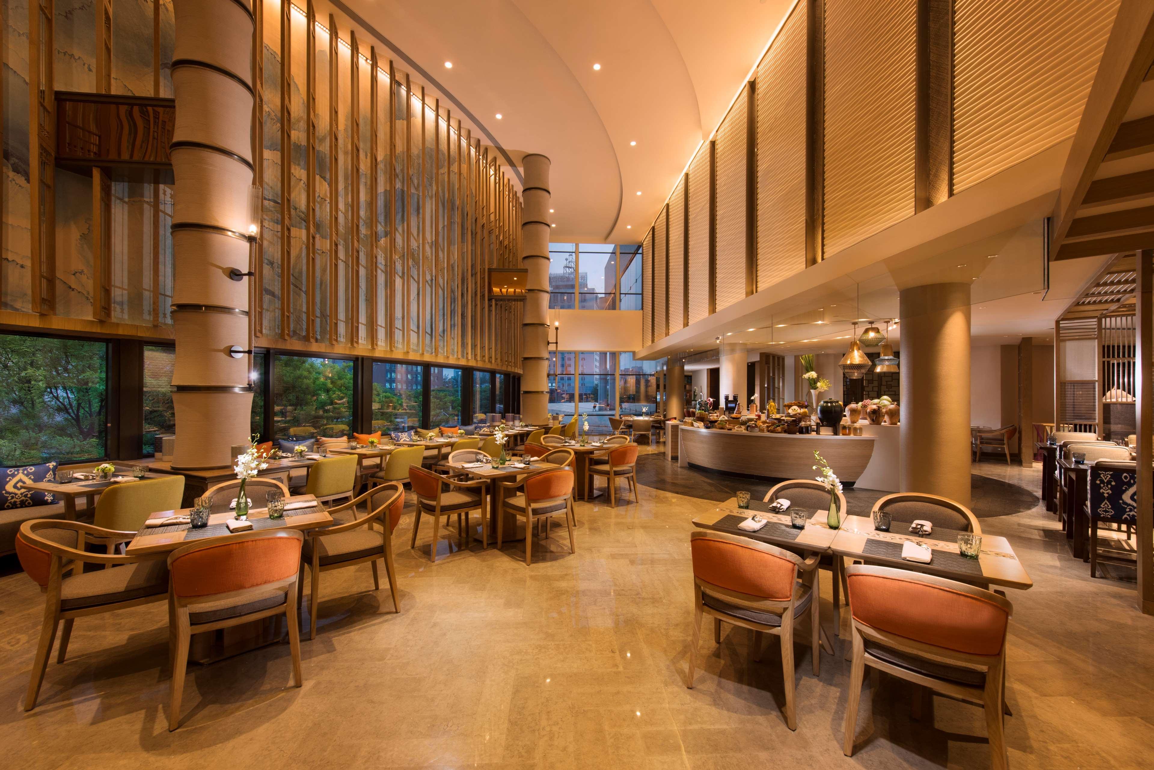 Hilton Beijing Hotel Екстериор снимка
